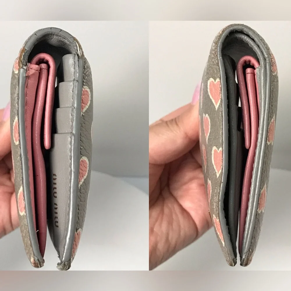 MIU MIU Heart Leather Bifold Compact Wallet 😍 - Picture 15 of 17